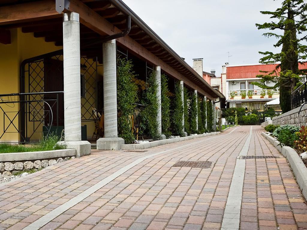 Gelindo Dei Magredi Hotel Vivaro Buitenkant foto